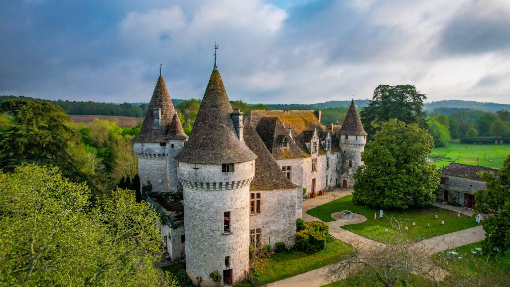 Bridoire, le château des jeux / The castle of the games
